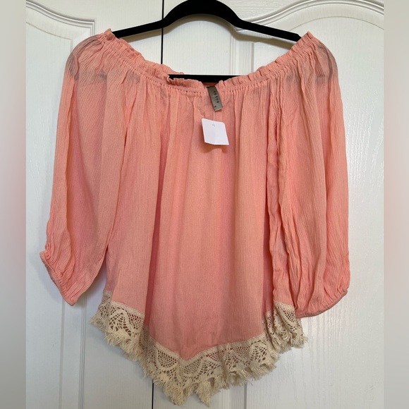 Tops - Top peach Color Size small